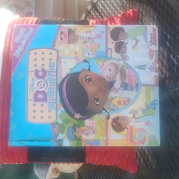 DOC McStuffins/book - Picture 3 of 7